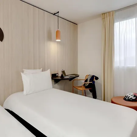 Kyriad Clermont-ferrand-sud - La Pardieu 3* Κλερμόν Φεράν
