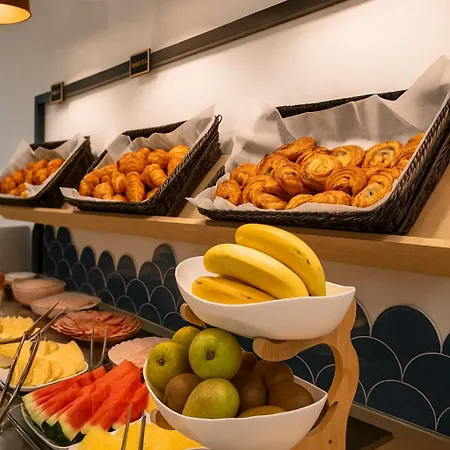 Kyriad Clermont-ferrand-sud - La Pardieu 3* 克莱蒙费朗