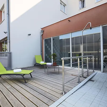 Kyriad Clermont-ferrand-sud - La Pardieu 3* 克莱蒙费朗