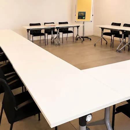 Hotel Ibis Styles Ferrand Sud La Pardieu 3*