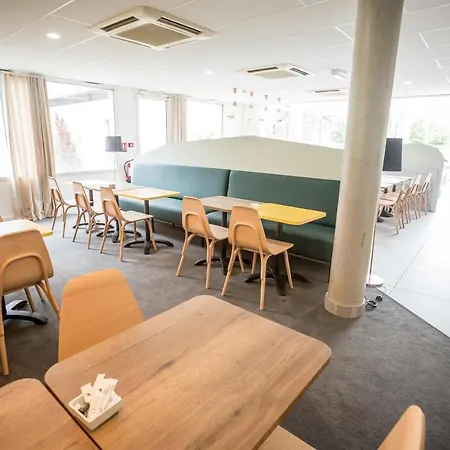 Kyriad Clermont-ferrand-sud - La Pardieu 3* Κλερμόν Φεράν