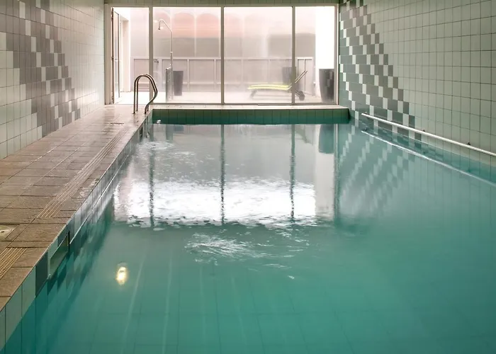 Kyriad Clermont-ferrand-sud - La Pardieu 3* 克莱蒙费朗