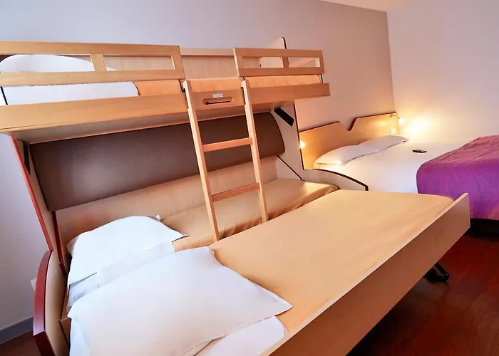 Kyriad Clermont-ferrand-sud - La Pardieu Hotel