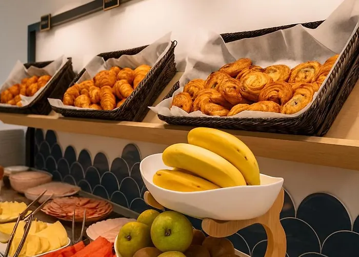 Kyriad Clermont-ferrand-sud - La Pardieu 3* 克莱蒙费朗