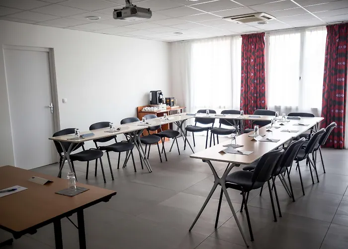 酒店 Kyriad Clermont-ferrand-sud - La Pardieu