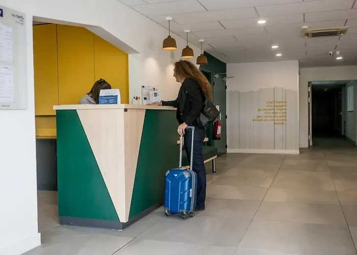 酒店 Kyriad Clermont-ferrand-sud - La Pardieu