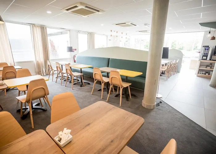 Kyriad Clermont-ferrand-sud - La Pardieu 3* 克莱蒙费朗